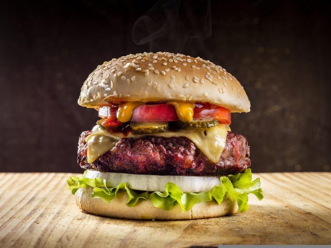 História do Burger King: Primeiros anos, Sucesso e guerra dos Hambúrgueres